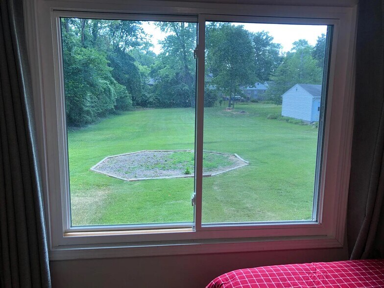 Building Photo - 131 N Hillsdale Dr