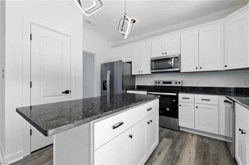 Building Photo - 236 Buxton Ave