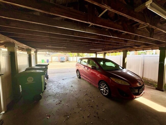 Building Photo - 302 W Haya St