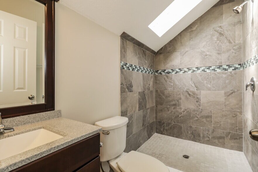 Building Photo - 6826 Coralberry Ct