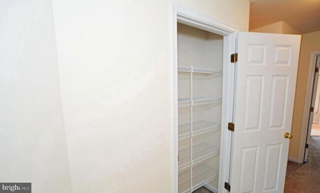 Building Photo - 2303 Huntington Ave