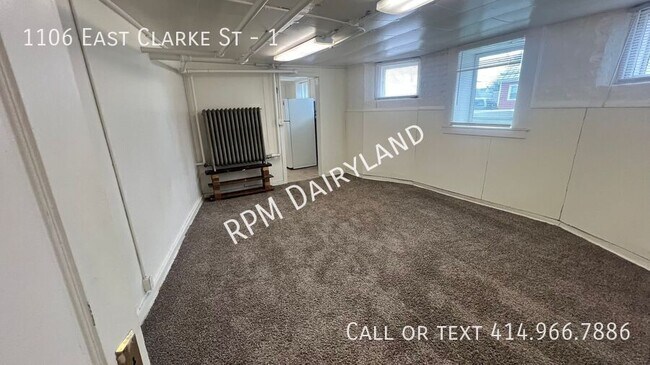 Building Photo - 1106 E Clarke St