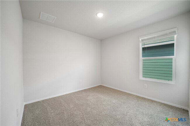 Building Photo - 465 Payton Dr