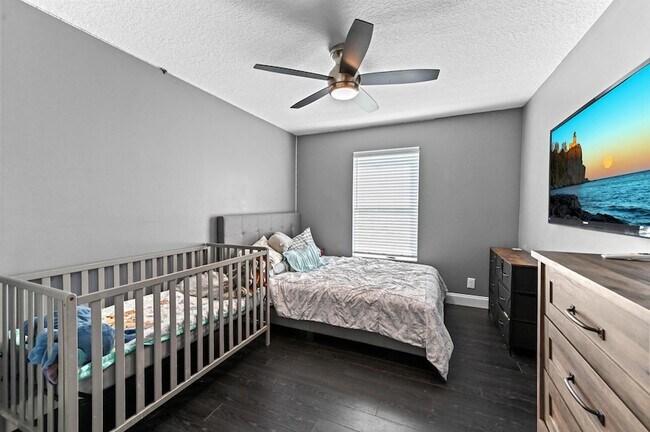 Building Photo - 3581 Kitely Ave