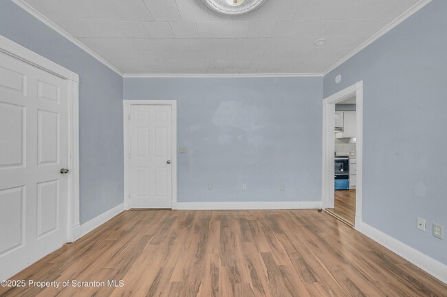 Building Photo - 7 Plum Pl