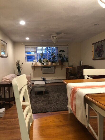 Building Photo - 1105 Lexington St