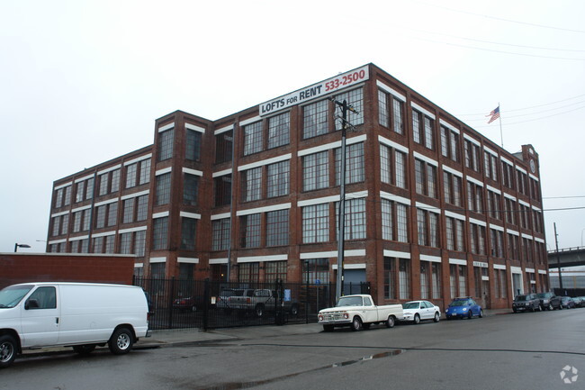 Building Photo - Cotton Mill Studios