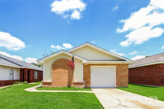 Building Photo - 3114 Boynton Dr