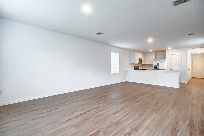 Building Photo - 21543 Carosella Dr