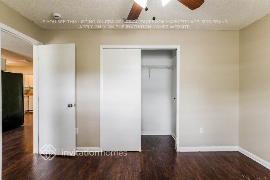 Building Photo - 3807 Spoonbill Ave