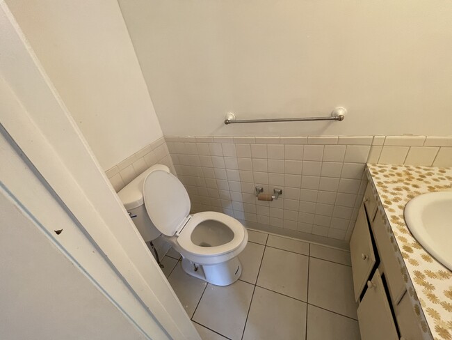 Primary Photo - 165 Berehaven Dr