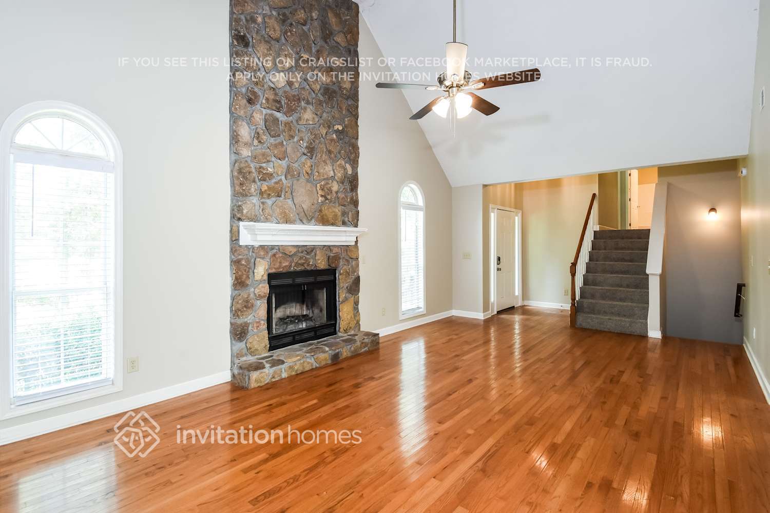 Building Photo - 6020 Rolling Oaks Ln