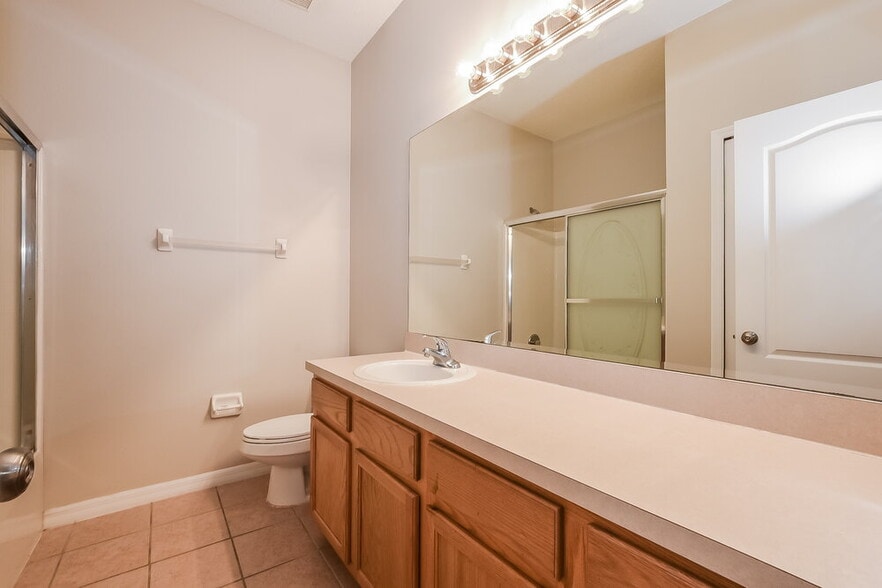 Building Photo - 10531 Leader Ln