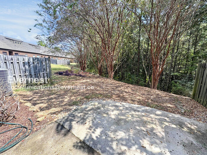 Building Photo - 107 Singapore Cir