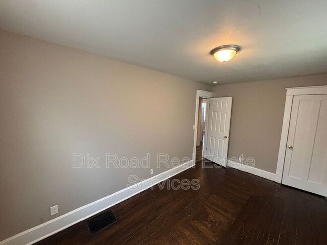 Building Photo - 333 Arlington Ave