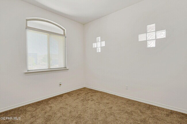 Building Photo - 969 Haggerston St