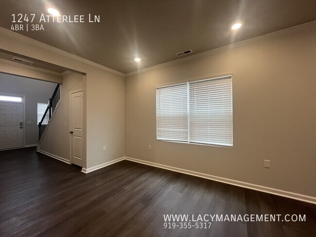 Building Photo - 1247 Atterlee Ln
