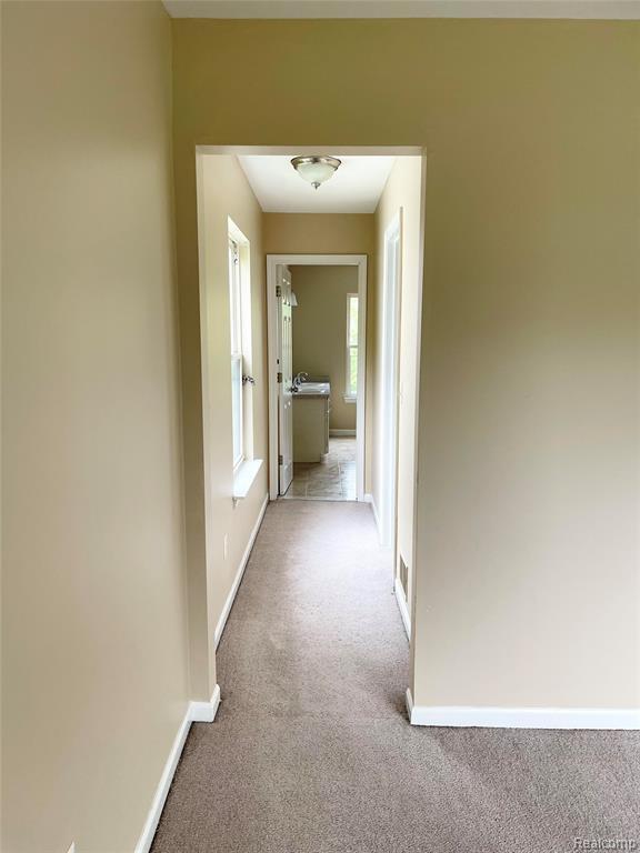 Building Photo - 1215 Oaklawn Dr