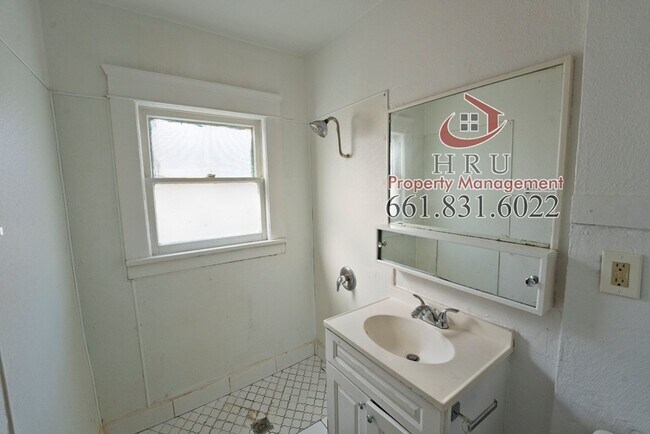 Building Photo - 126 Wilson Ave