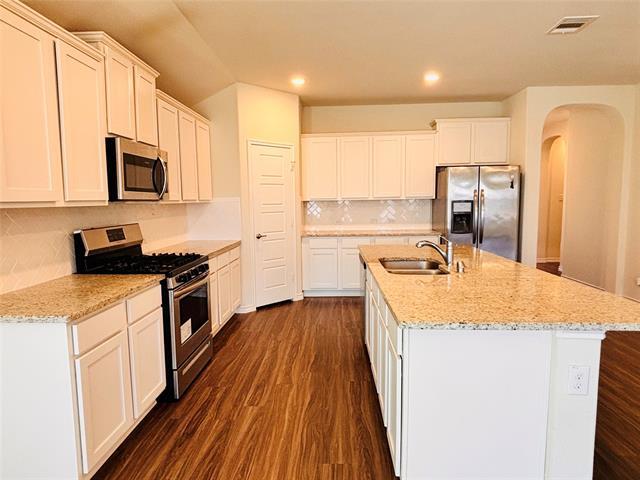 Building Photo - 4104 Spur Trail Dr