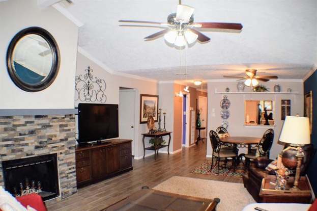Building Photo - 6604 Montauk Dr
