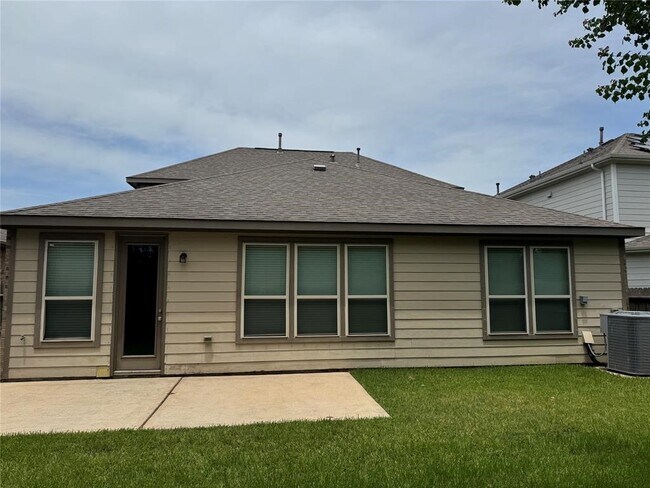 Building Photo - 2818 Mezzomonte Ln