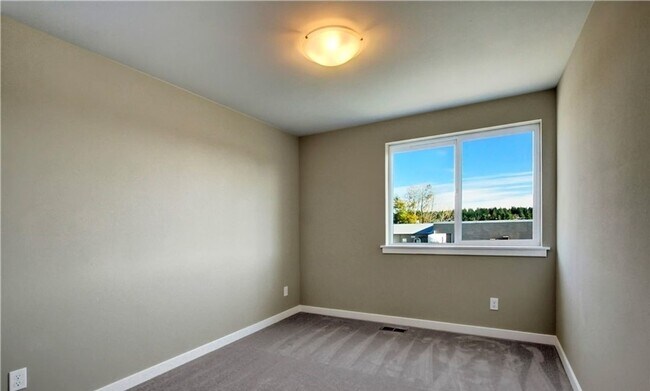 Building Photo - 22925 79th Pl W