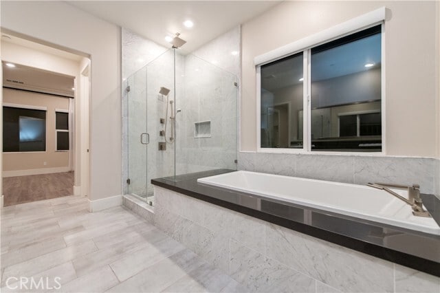 Building Photo - 55 Crater