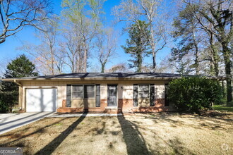 Building Photo - 3024 Kingston Ct