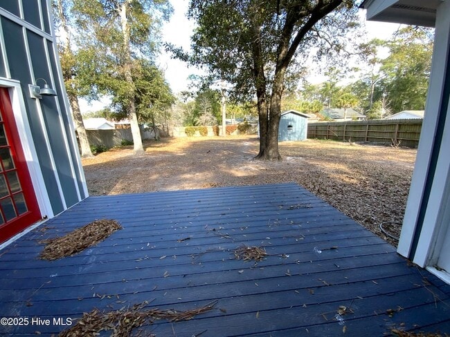 Building Photo - 314 Stuart Ave