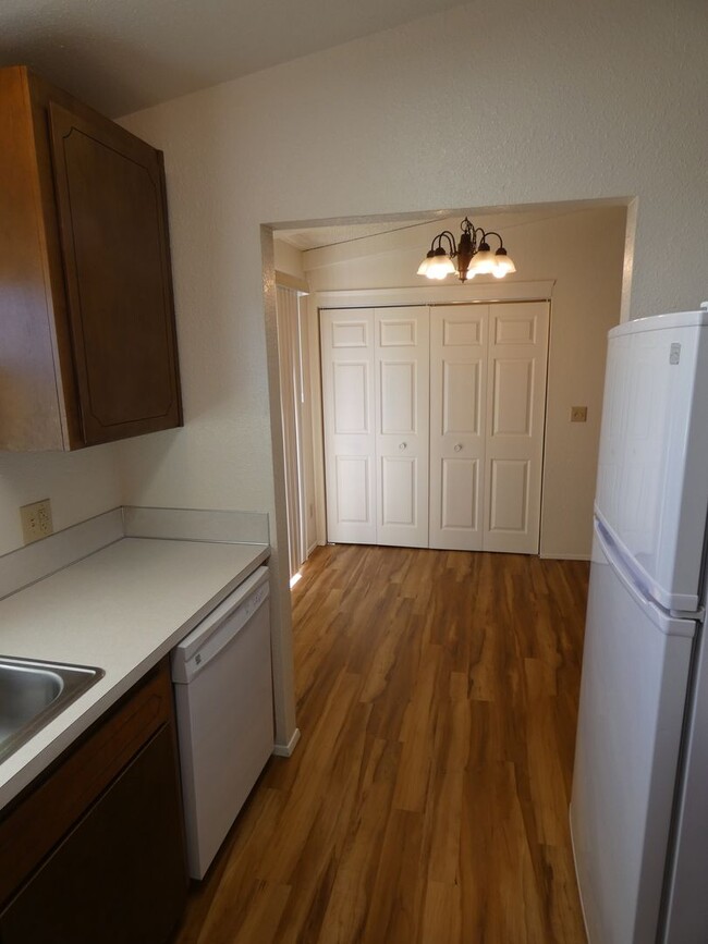 Building Photo - **Beautiful Duplex**