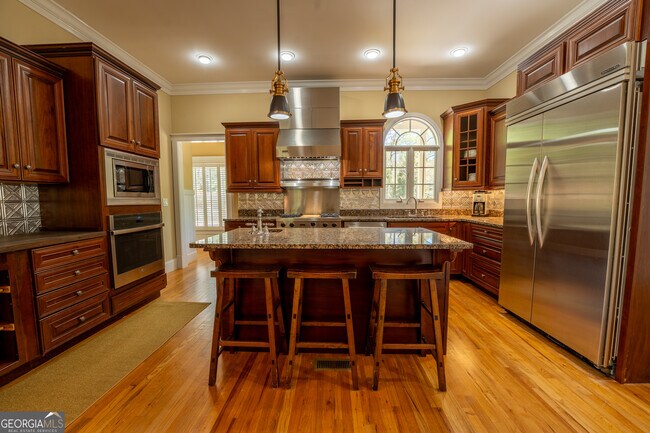 Building Photo - 2925 Orchard Dr