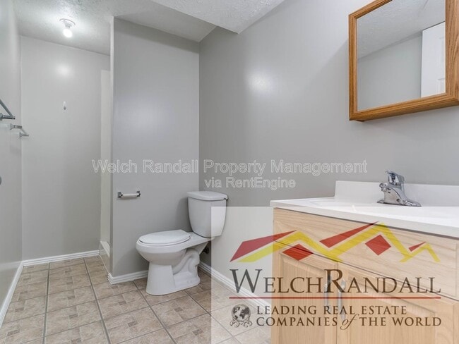 Building Photo - 1124 E 1000 N