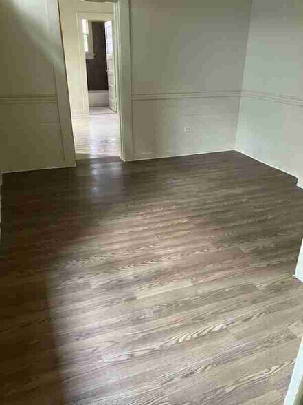 Building Photo - 2612 Danneel St