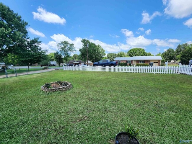 Building Photo - 247 Snow Dr