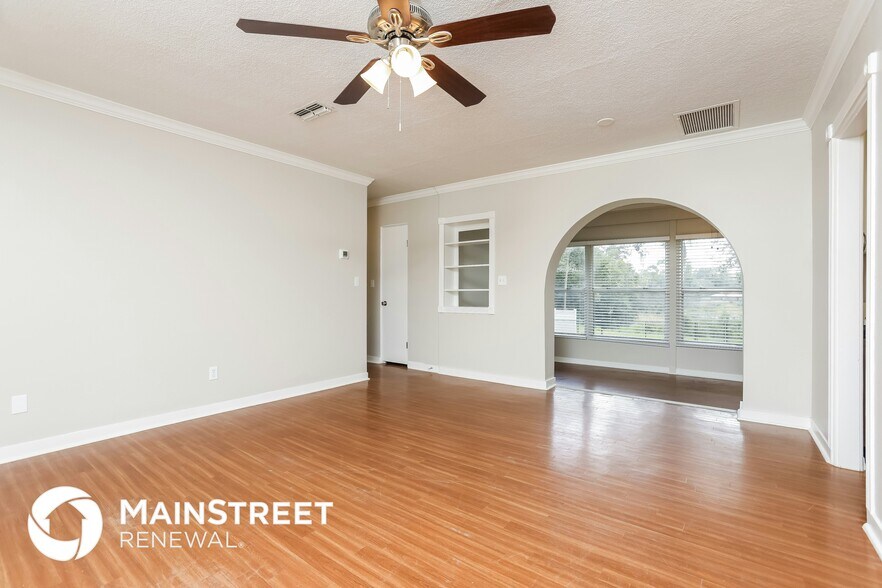 Building Photo - 131 Serena Rd