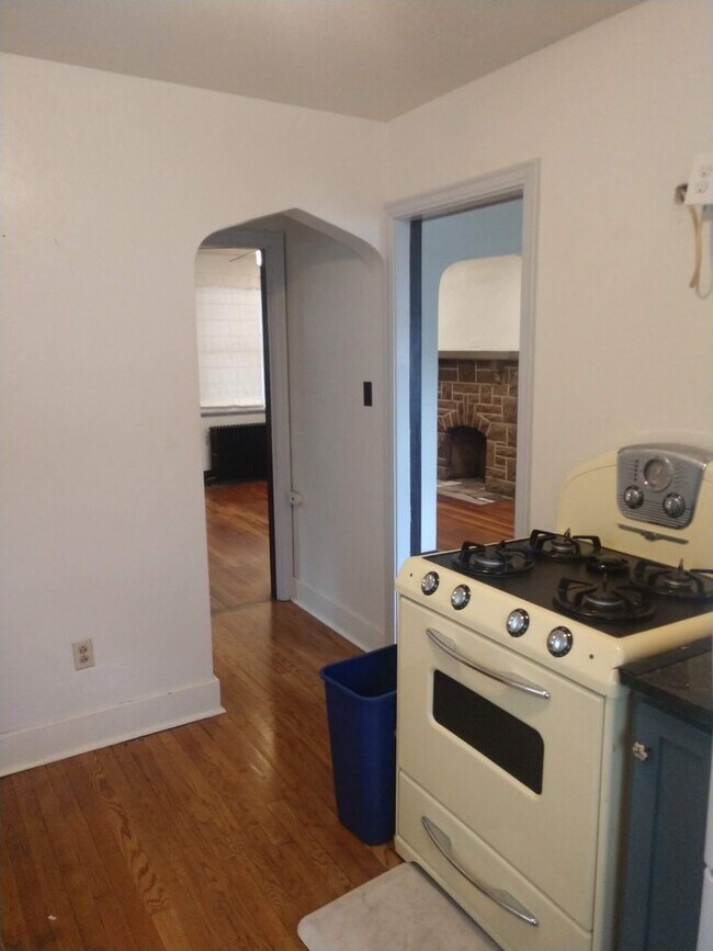 Building Photo - 239 40th St