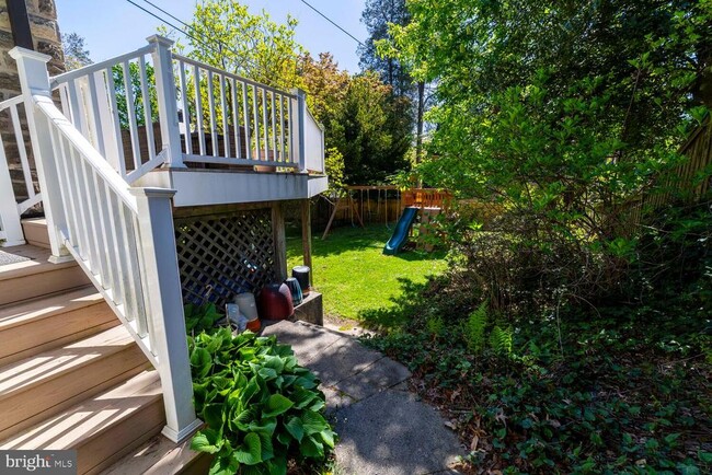 Building Photo - 228 W Willow Grove Ave