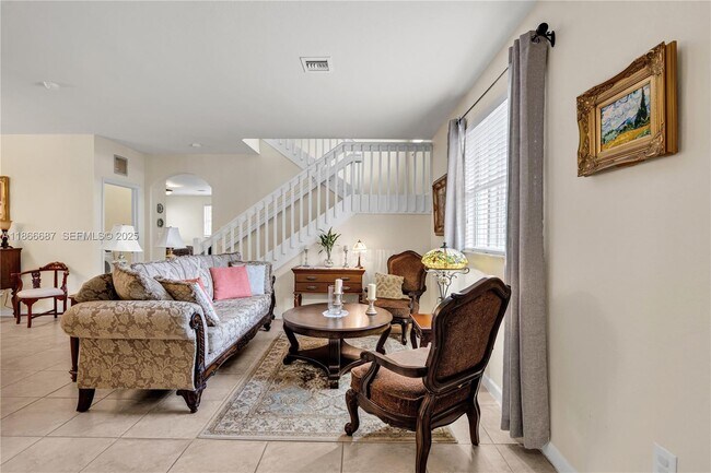 Building Photo - 363 NE 25th Terrace