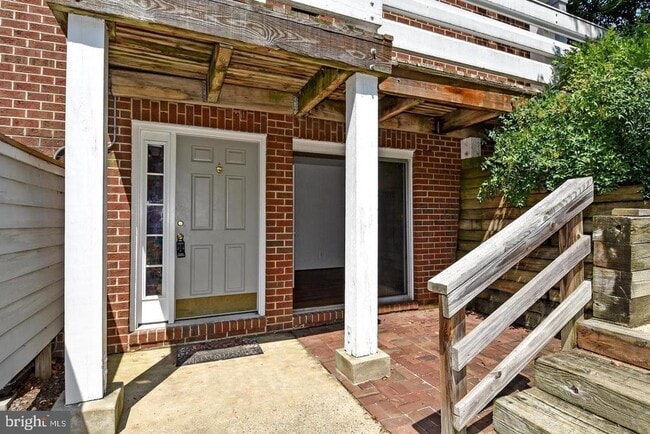Building Photo - 3152 Covewood Ct