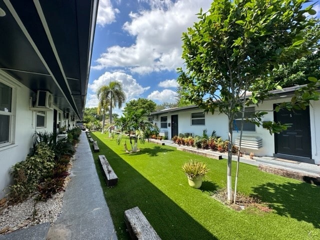 Primary Photo - 2221 Monroe St Apts I LLC