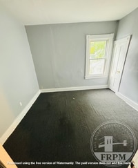 Building Photo - 439-441 Rivet St