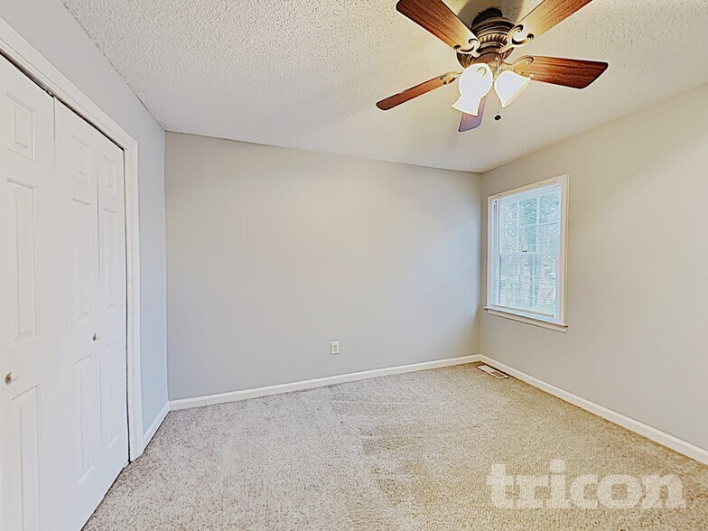 Building Photo - 5394 Telford Ct