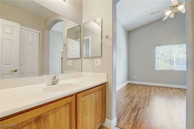 Building Photo - 1172 Drowsy Water Ct