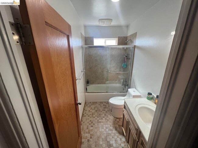 Building Photo - 2554 Virginia St