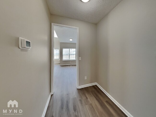 Building Photo - 3302 Summer Brooke Ln