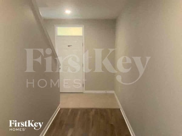 Building Photo - 1807 Greenwood Valley Dr