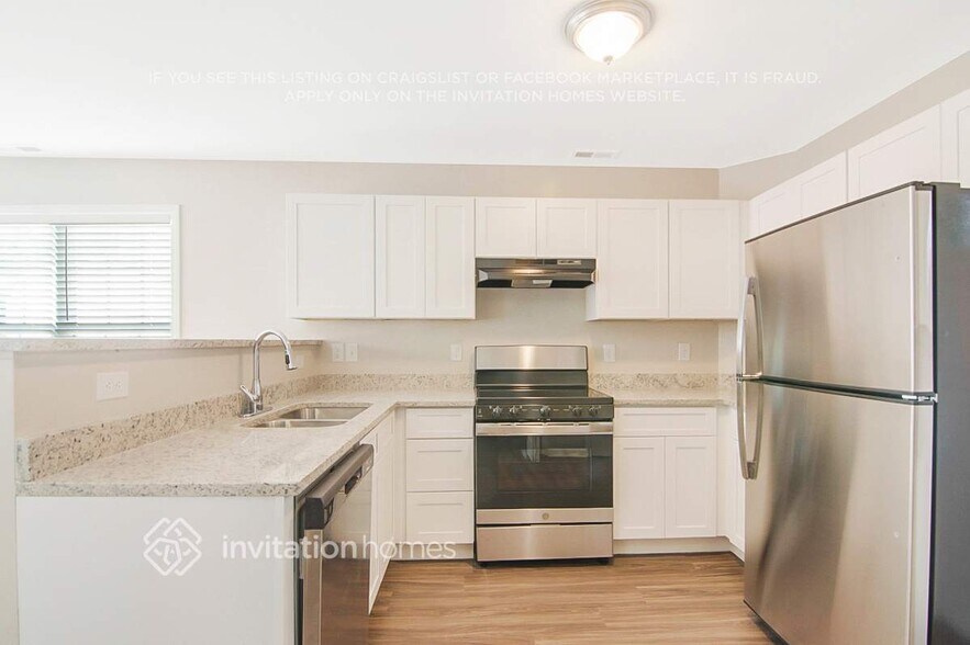 Building Photo - 3706 Wyndcliff Court