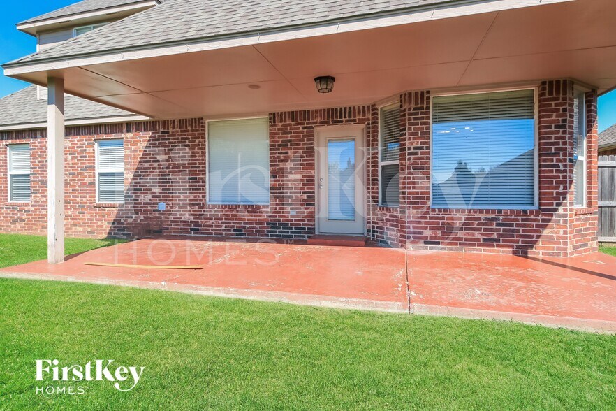 Building Photo - 13909 Korbyn Dr