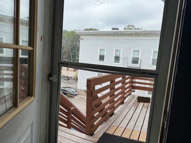 Building Photo - 125 High St